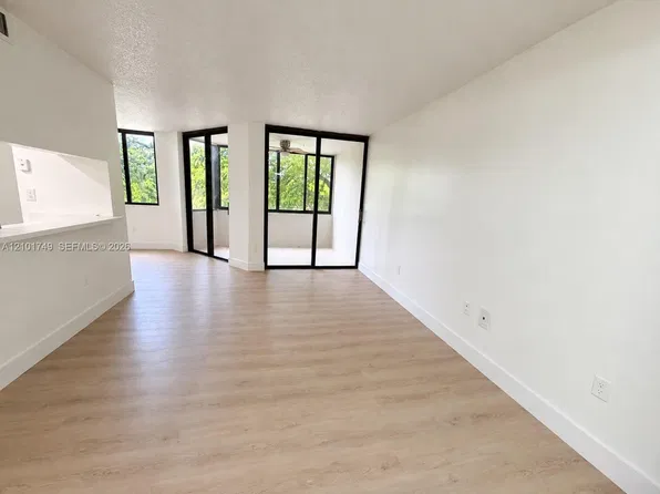 8365 SW 152nd Ave #C-314, Miami, FL 33193
