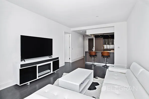 Rented by (Legacy) Elegran | media 11