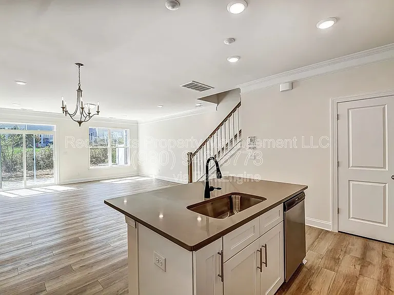 4023 Black Ct — Photo 13