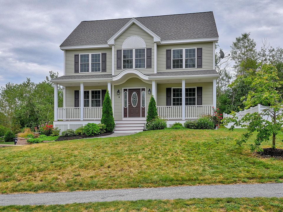 1st image of 8 Magnavista Dr