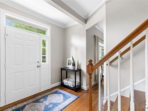 3rd image of 209 Northgate Ct