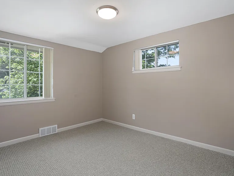 Edgewood Court 1 & 2 — Photo 15