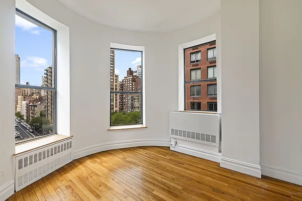 Rented by Compass | media 29