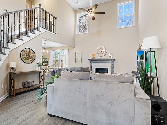 5th image of 1150 Belvoir Ln