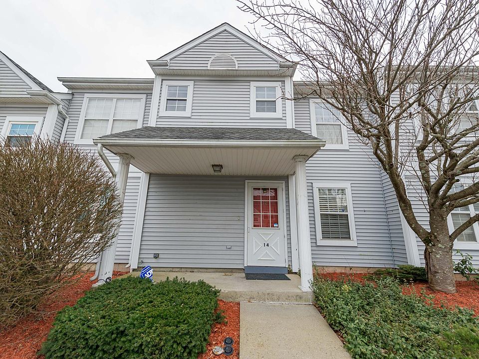 1st image of 14 Kensington Way #14