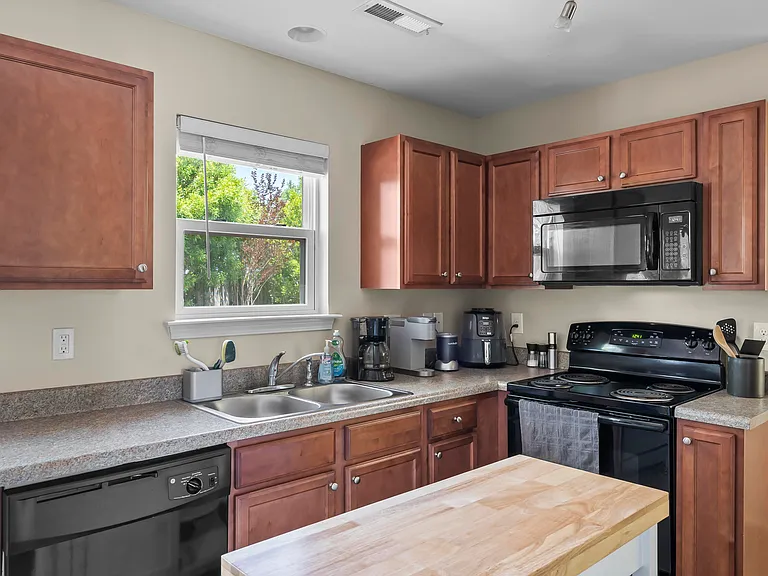 116 Sages Ridge Dr — Photo 11