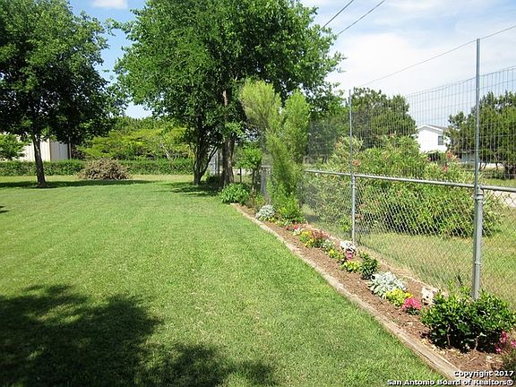 2nd image of 1867 Green Hill Dr