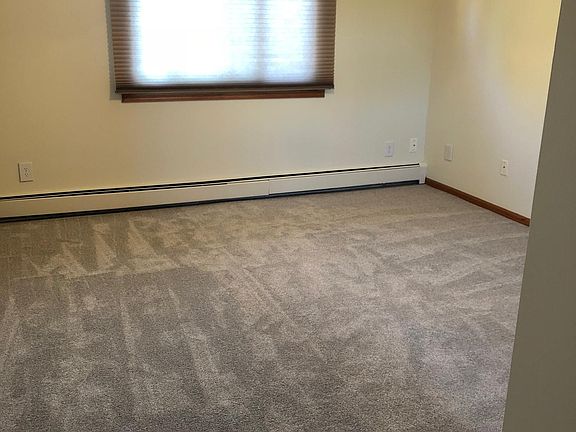 4th image of 401 E Burnsville Pkwy APT 135