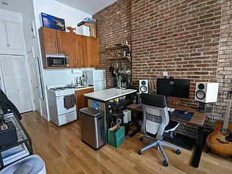 Rented by Guidance Realty Corp.