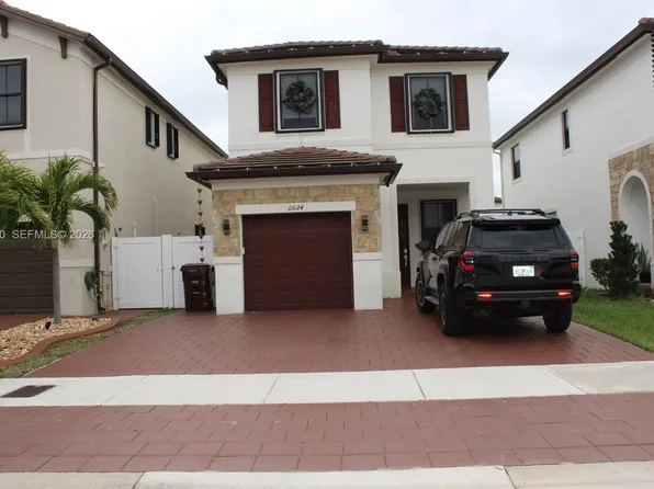 11024 W 35th Ln, Hialeah, FL 33018