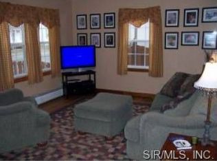 105 S Moore St, Waterloo, IL 62298