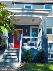 1260 Penn St NE, Washington, DC, 20002