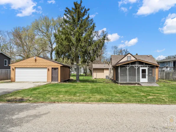 25644 W Arcade Dr S, Lake Villa, IL 60046