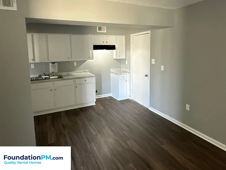 3448 Barbwood Dr — Photo 5