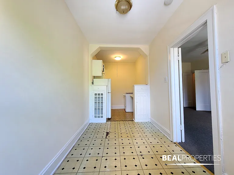 4851 North Damen — Photo 12