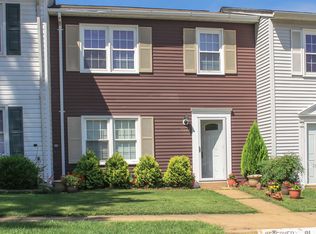 9532 Mooregate Ct, Lorton, VA 22079
