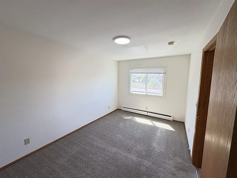 St. Croix Crossings Apartments — Photo 22