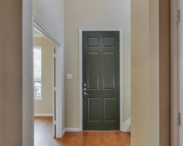 1707 Coronado St — Photo 3