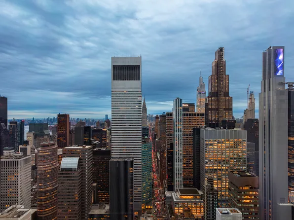 151 East 58th Street image 14 of 25