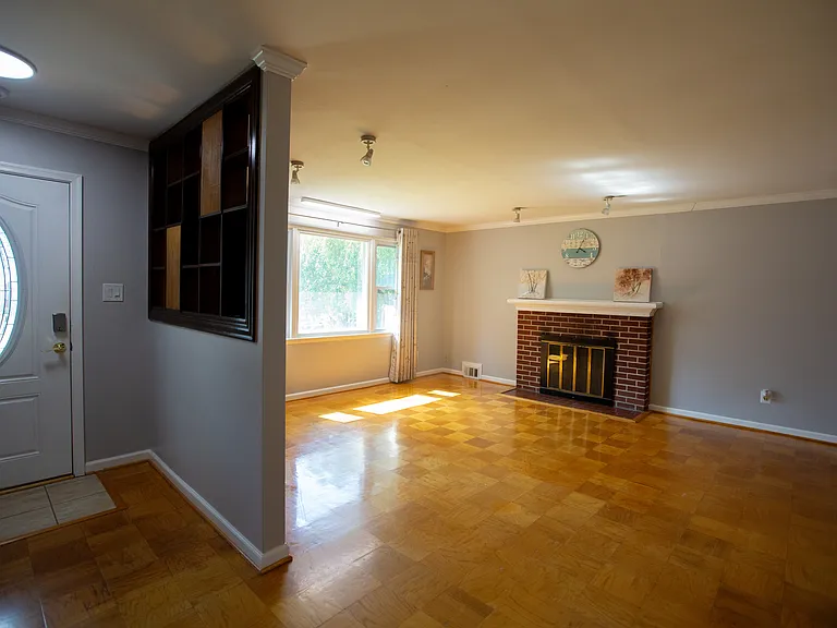 Entrance to Living room
