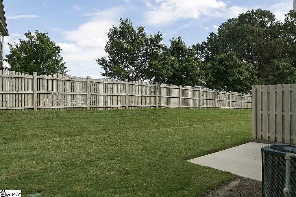 3 bed, 2.5 bath, 1578 sqft, $1,725 — Photo 3