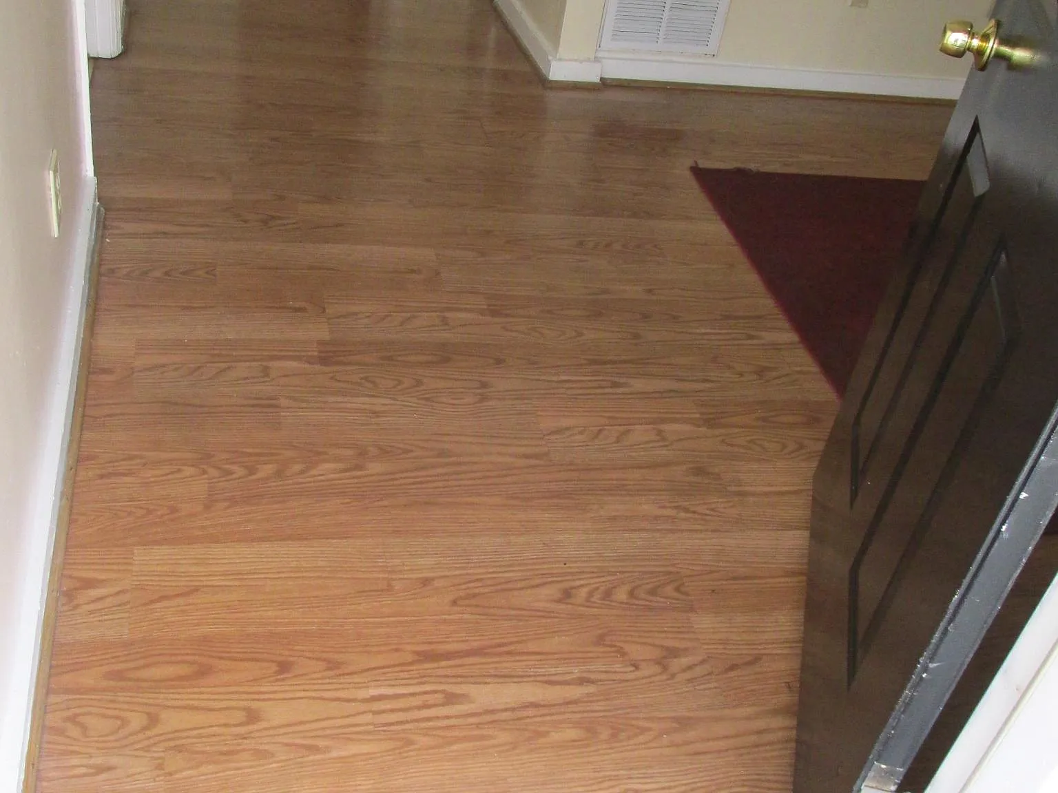 2 bed, 900 sqft, $1,350 — Photo 3