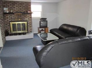 2750 Estey Rd, Rhodes, MI 48652