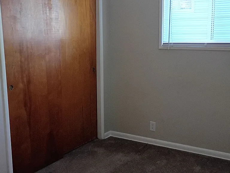 702 Saratoga Ave — Photo 11