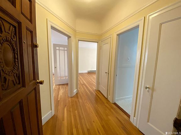 2nd image of 2590 Sacramento St #201