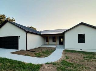 285 N 200th St, Arma, KS 66712