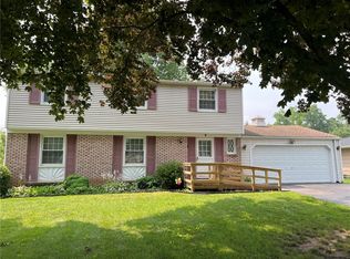 8 Andony Ln, Rochester, NY 14624