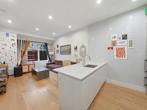 256 Winthrop Avenue image 1 of 15