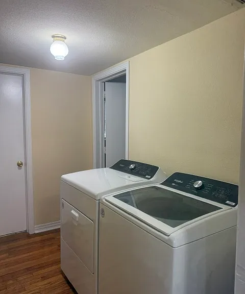 633 E College Ave — Photo 15
