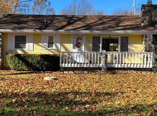 10079 Nimphie Rd, Fenton, MI 48430