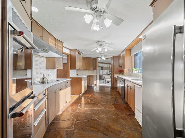 2961 Twin Acres Dr, Norman, OK 73071