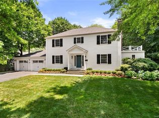 313 Heathcote Rd, Scarsdale, NY 10583
