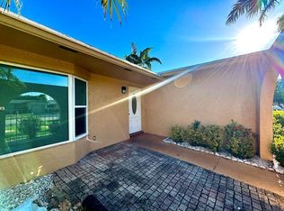 8900 NW 23rd St #1, Hollywood, FL 33024