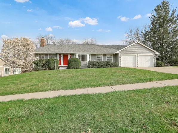1113 Bruce Ln, Pella, IA 50219