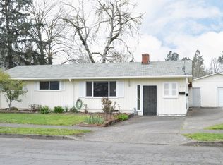 818 3rd Pl, Springfield, OR 97477