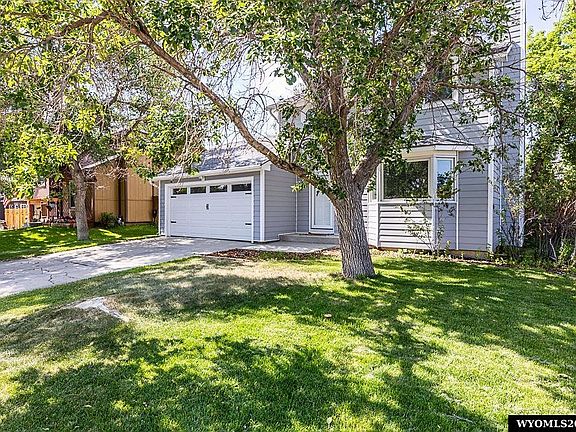 4th image of 512 Dana Cir