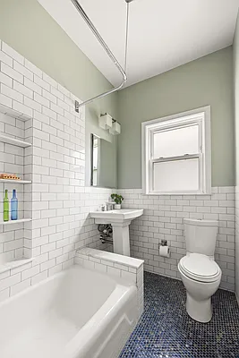 Sold by Compass | media 20