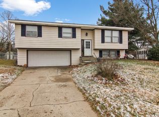 4811 E 1047 N, Demotte, IN 46310