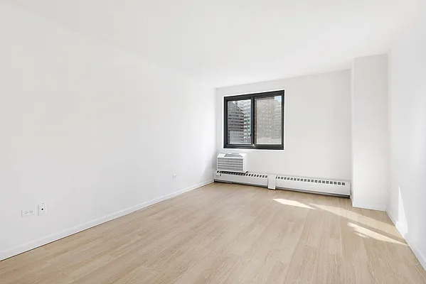 Sold by Compass | media 2