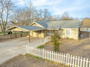 1210 North St, Kerrville, TX 78028