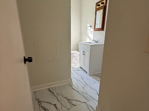 5th image of 13 Dervend Cir