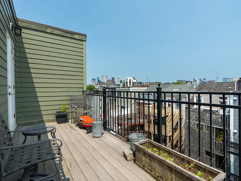 264 Athens St #7 — Photo 20
