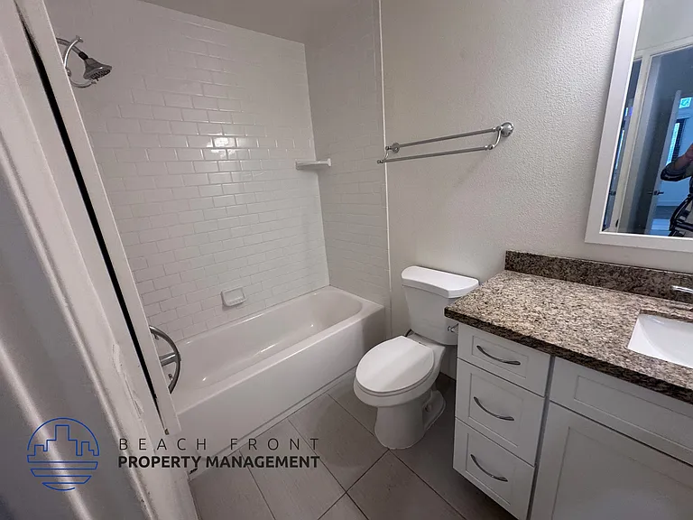 6712 W 86th Pl. — Photo 13