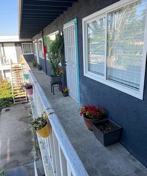 415 S Willard Ave #9 — Photo 6
