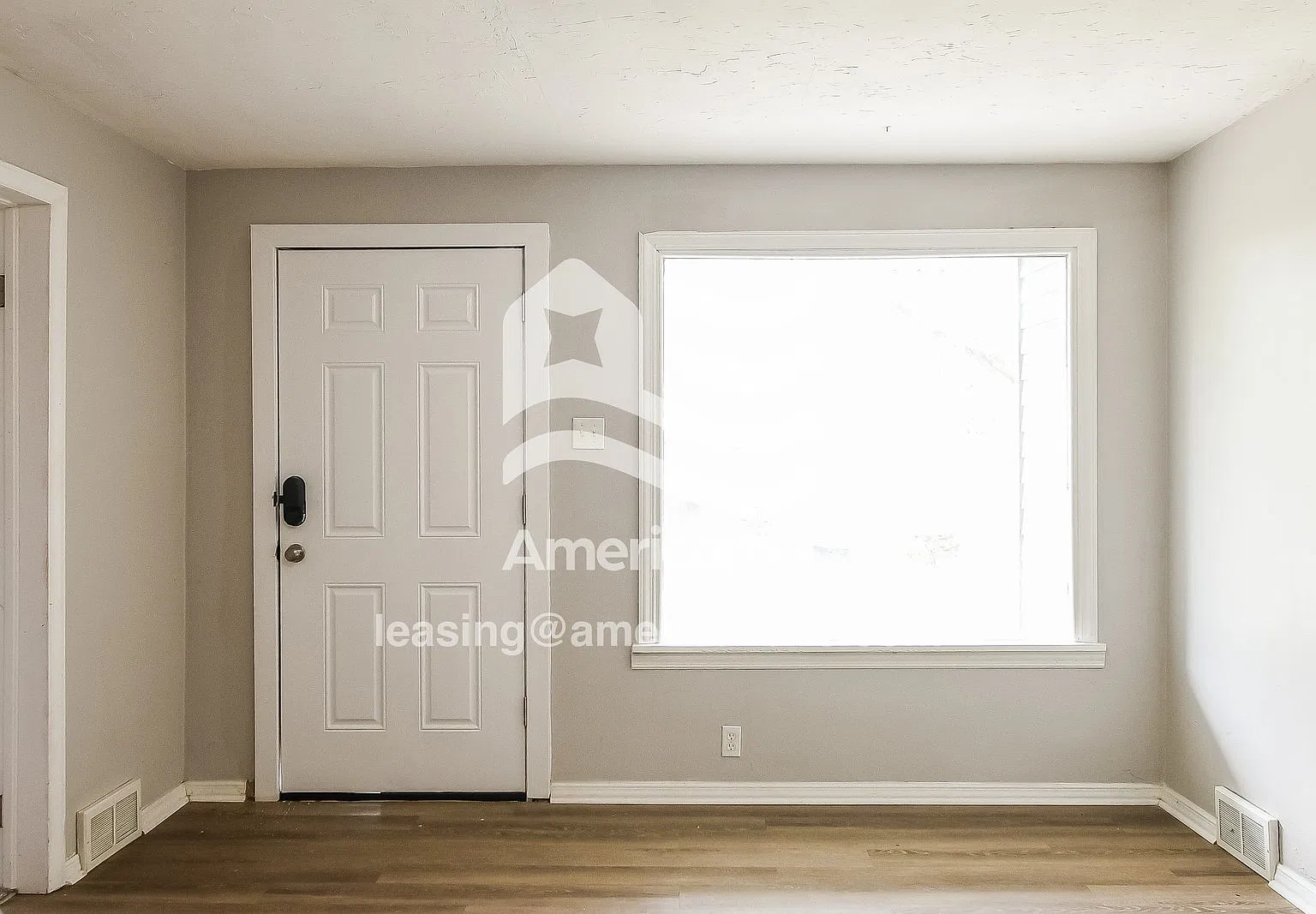 3 bed, 1.0 bath, 1399 sqft, $1,275 — Photo 4