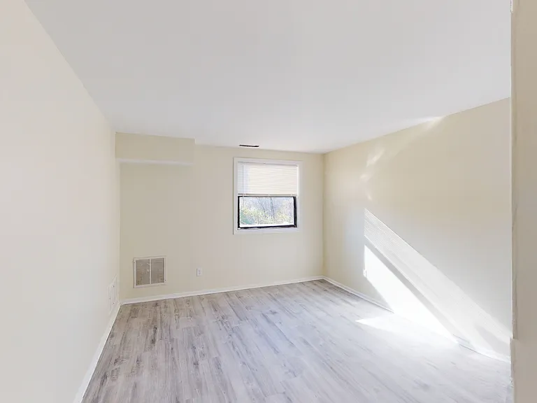 300 Broadwayapt #A11 — Photo 5